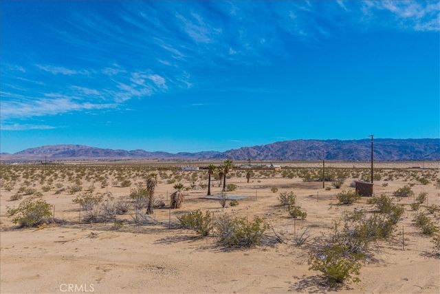 3888 Desert Heights Drive, 29 Palms, CA 92277