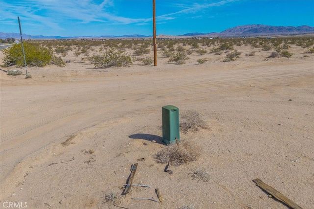 3888 Desert Heights Drive, 29 Palms, CA 92277