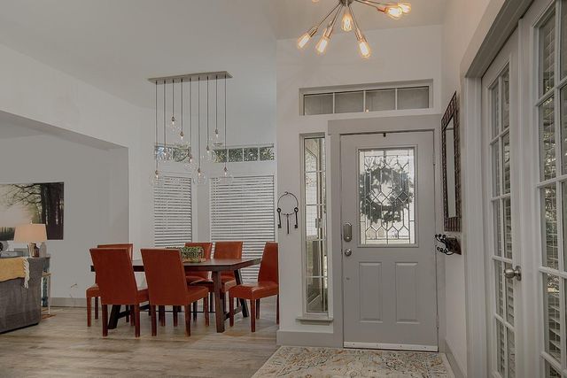 182 N Valley Oaks Circle, The Woodlands, TX 77382