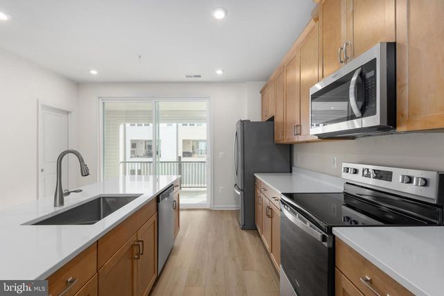 2542 NEABSCO COMMON PL, Woodbridge, VA 22191