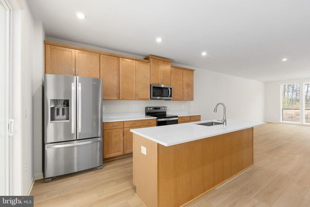 2542 NEABSCO COMMON PL, Woodbridge, VA 22191