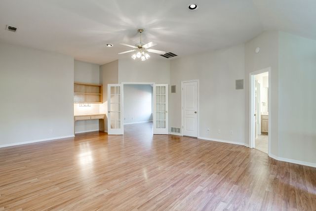 8612 Woodslane Drive, Fort Worth, TX 76179