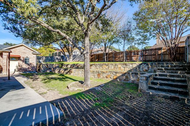 8612 Woodslane Drive, Fort Worth, TX 76179