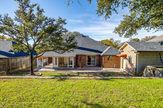 8612 Woodslane Drive, Fort Worth, TX 76179