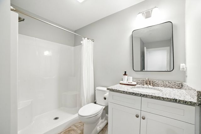 2 Sabrina Way C, Agawam, MA 01001