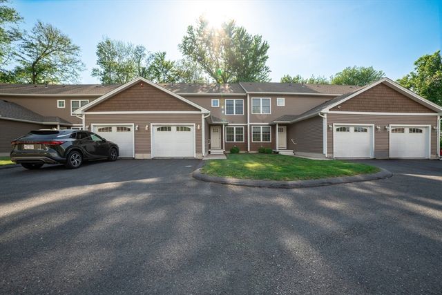 2 Sabrina Way C, Agawam, MA 01001
