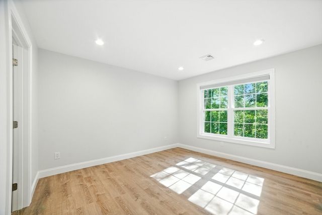2 Sabrina Way C, Agawam, MA 01001