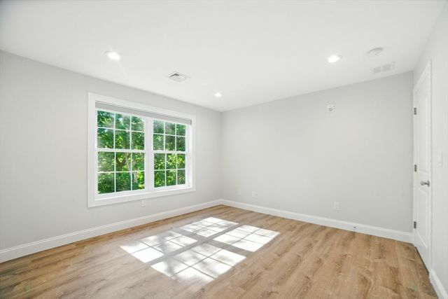 2 Sabrina Way C, Agawam, MA 01001