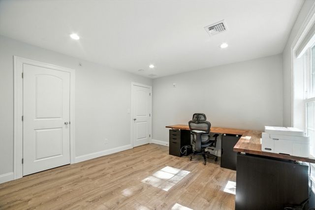 2 Sabrina Way C, Agawam, MA 01001