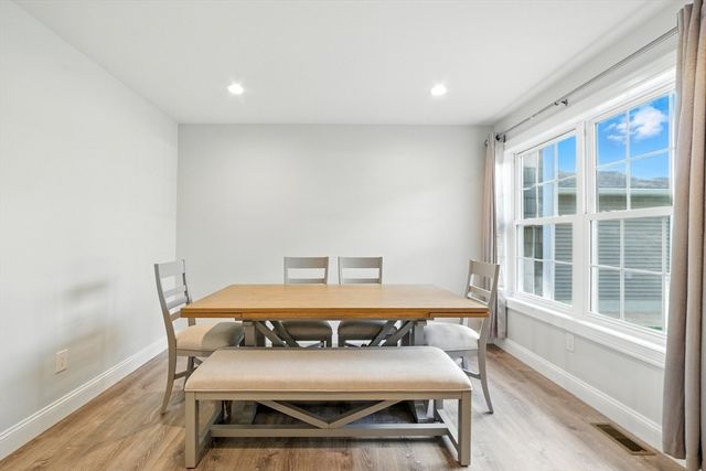 2 Sabrina Way C, Agawam, MA 01001