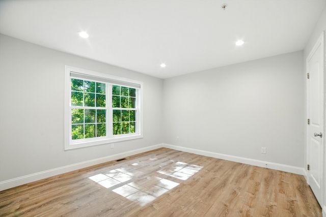 2 Sabrina Way C, Agawam, MA 01001