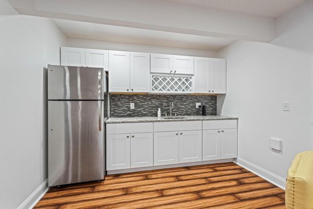 2073 Lincolnshire Drive, Beavercreek, OH 45434