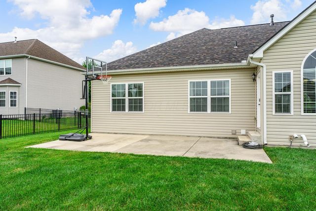 2073 Lincolnshire Drive, Beavercreek, OH 45434