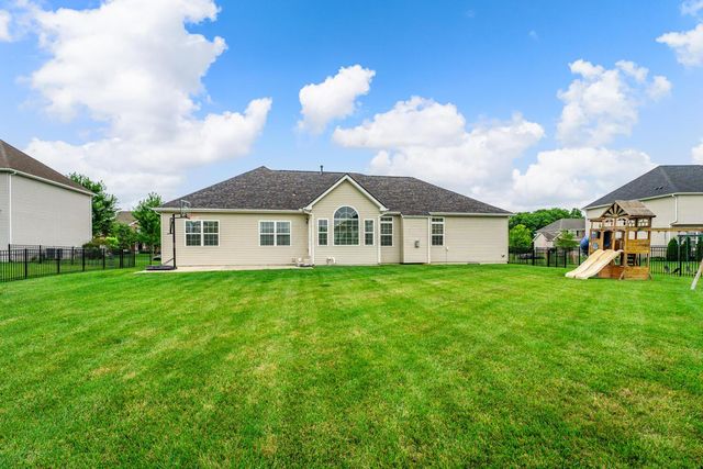 2073 Lincolnshire Drive, Beavercreek, OH 45434