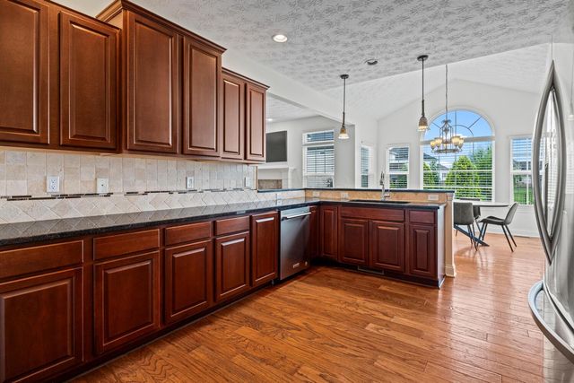 2073 Lincolnshire Drive, Beavercreek, OH 45434