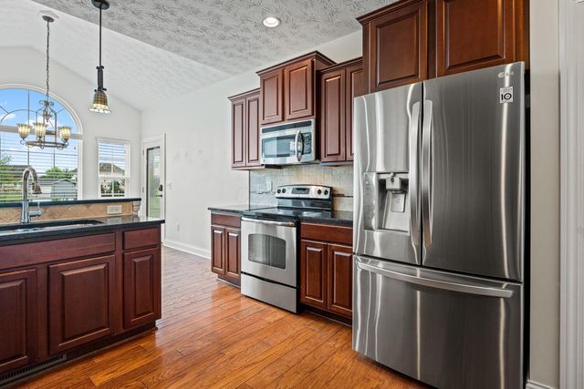2073 Lincolnshire Drive, Beavercreek, OH 45434