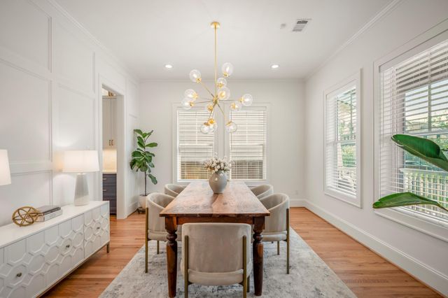 319 E 26th Street, Houston, TX 77008