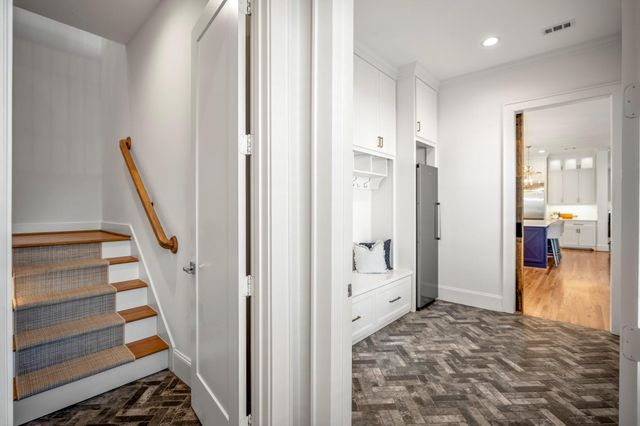 319 E 26th Street, Houston, TX 77008