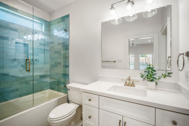 319 E 26th Street, Houston, TX 77008