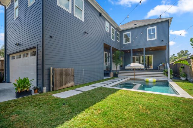 319 E 26th Street, Houston, TX 77008