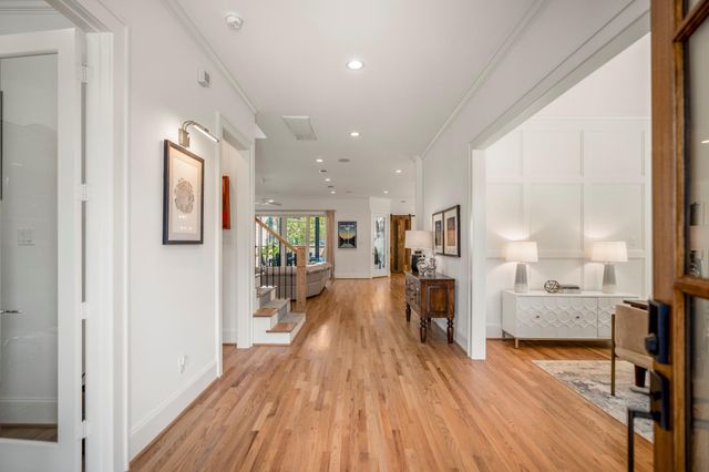 319 E 26th Street, Houston, TX 77008