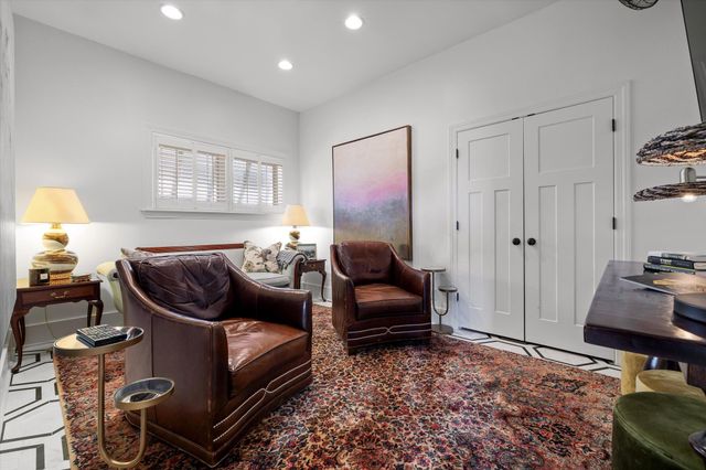 1710 S Holtzclaw Avenue, Chattanooga, TN 37404