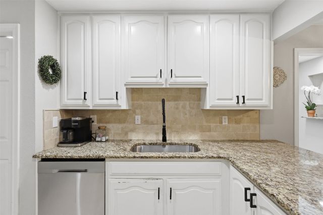 6405 Amicable Drive, Arlington, TX 76016