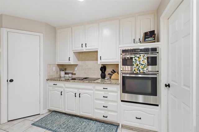 6405 Amicable Drive, Arlington, TX 76016