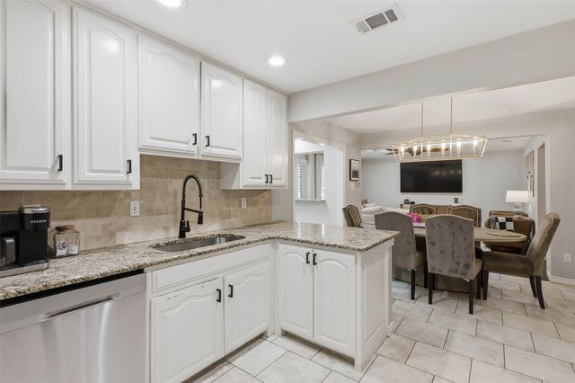 6405 Amicable Drive, Arlington, TX 76016