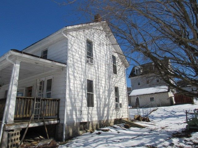 500 Clark Street, Hooversville Boro, PA 15936