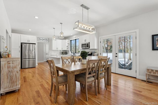 3 Cardinal Way, Yorktown Heights, NY 10598