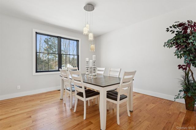 3 Cardinal Way, Yorktown Heights, NY 10598