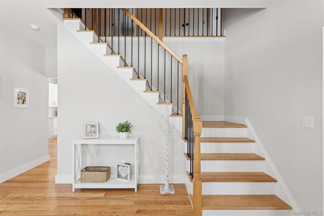 3 Cardinal Way, Yorktown Heights, NY 10598