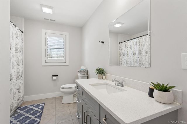 3 Cardinal Way, Yorktown Heights, NY 10598