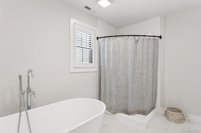 3 Cardinal Way, Yorktown Heights, NY 10598