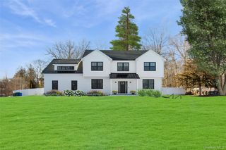 3 Cardinal Way, Yorktown Heights, NY 10598