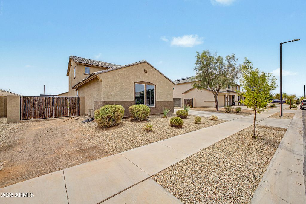 18639 W VIA MONTOYA Drive, Surprise, AZ 85387 — photo 4
