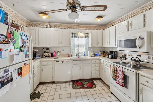 1317 3rd Avenue, Grinnell, IA 50112