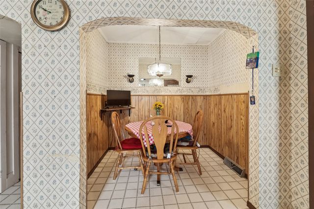 1317 3rd Avenue, Grinnell, IA 50112
