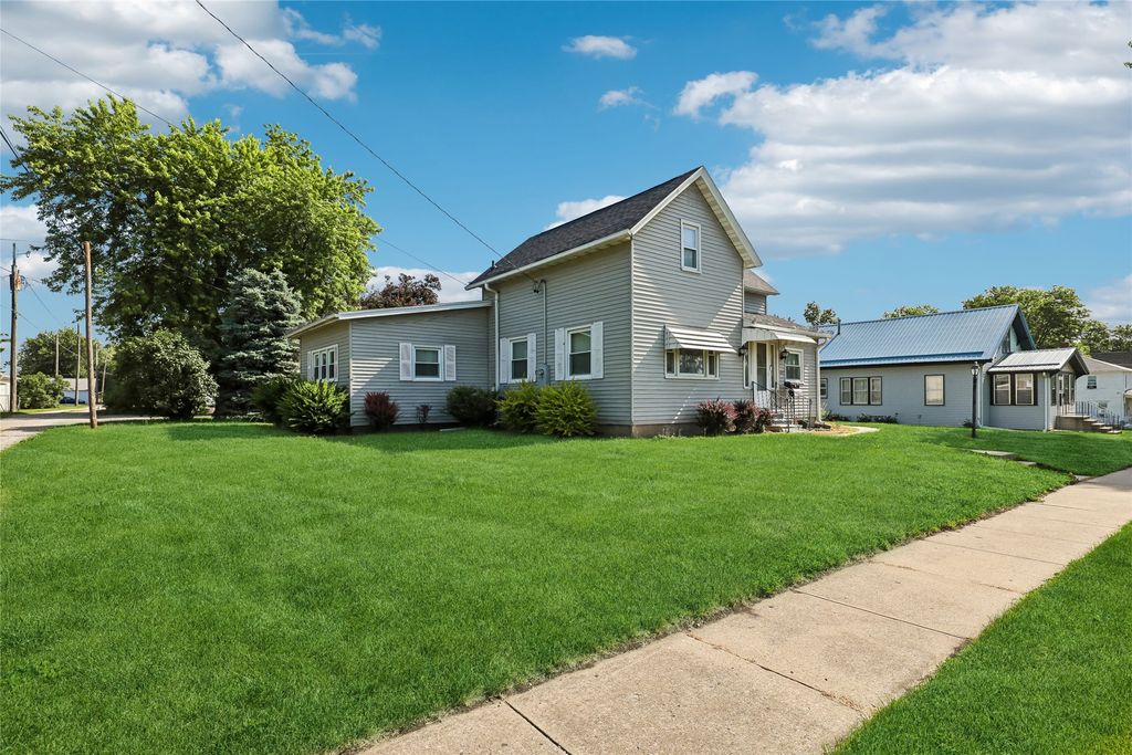 1317 3rd Avenue, Grinnell, IA 50112