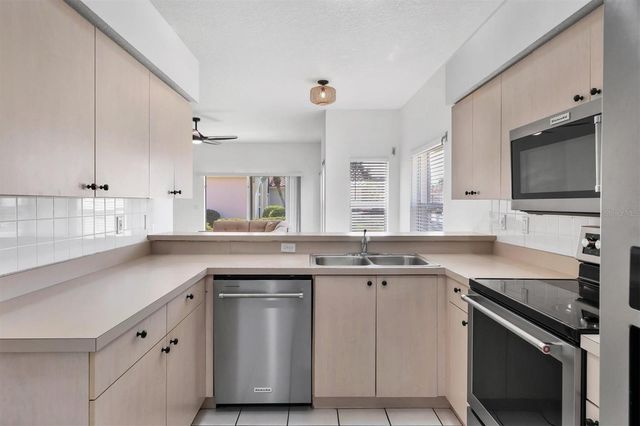 4317 MARCOTT CIRCLE, Sarasota, FL 34233