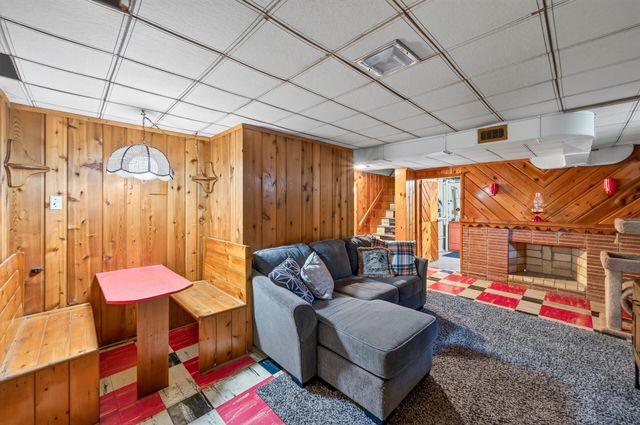 1156 Englewood Avenue, Saint Paul, MN 55104