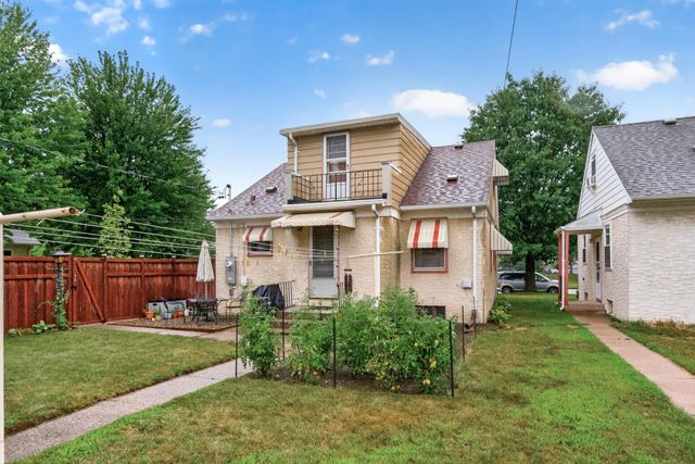 1156 Englewood Avenue, Saint Paul, MN 55104