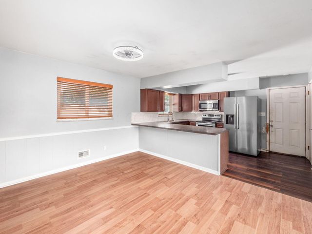 4200 Colby Avenue, Columbus, OH 43227