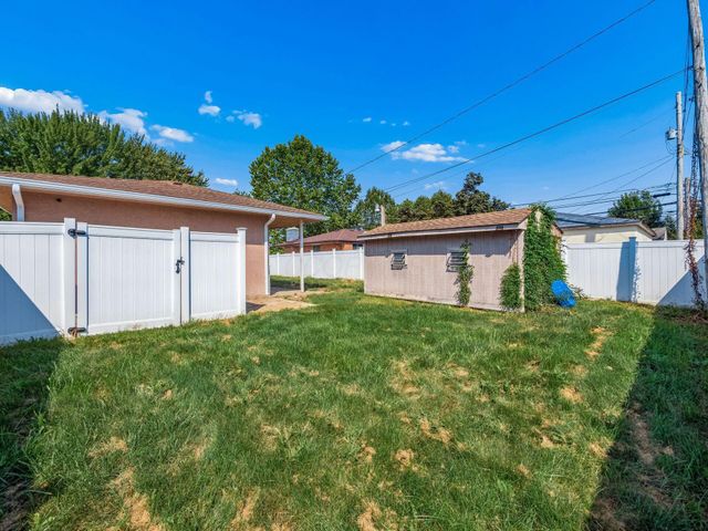 4200 Colby Avenue, Columbus, OH 43227