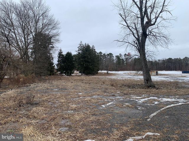 303 TANSBORO RD, Berlin, NJ 08009