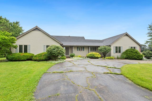 41W580 Rohrsen Road, Elgin, IL 60124