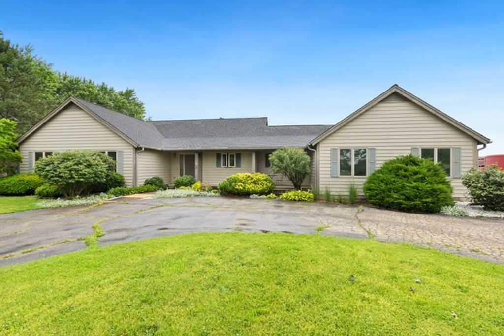 41W580 Rohrsen Road, Elgin, IL 60124