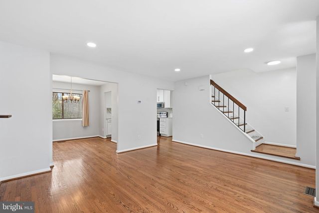 11825 COOPERS CT, Reston, VA 20191