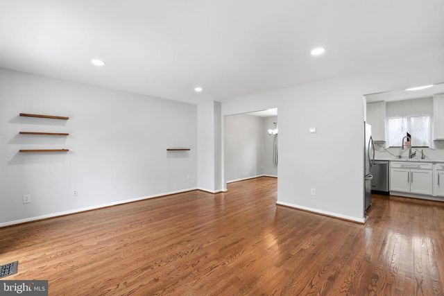 11825 COOPERS CT, Reston, VA 20191